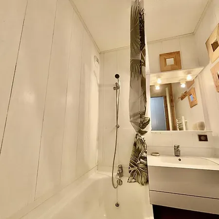 Cosy 4 Pers, Proche Pistes, Balcon, Parking - Fr-1-353-61 Apartment *