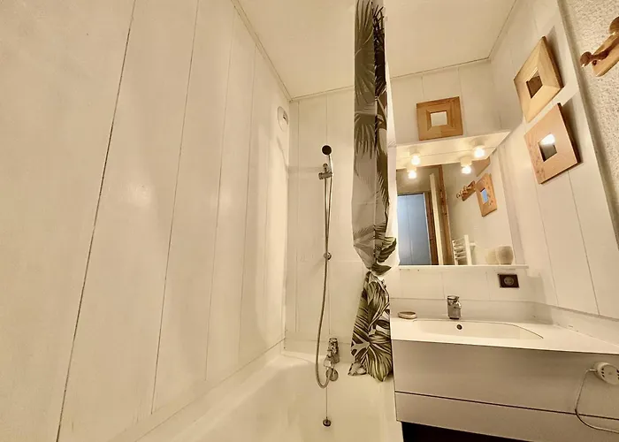 2 Pieces Pour 4 Pers. A La Plagne, Proche Pistes - Fr-1-353-61 Appartement *