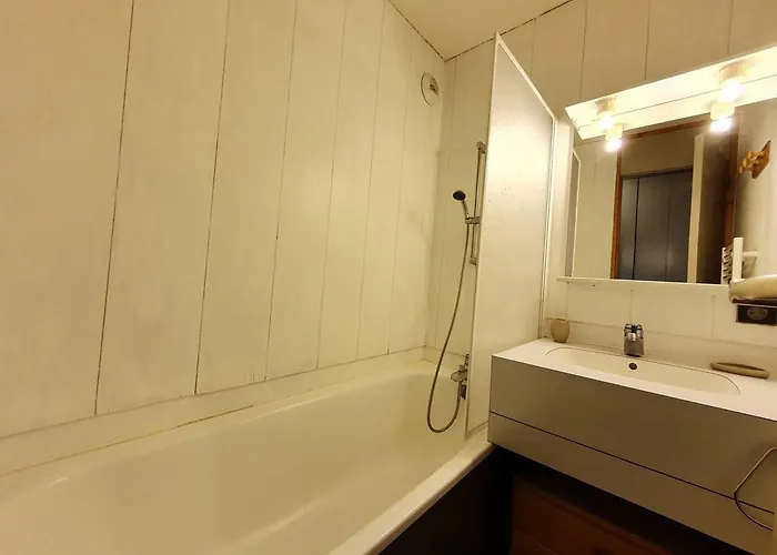 2 Pieces Pour 4 Pers. A La Plagne, Proche Pistes - Fr-1-353-61 Apartment